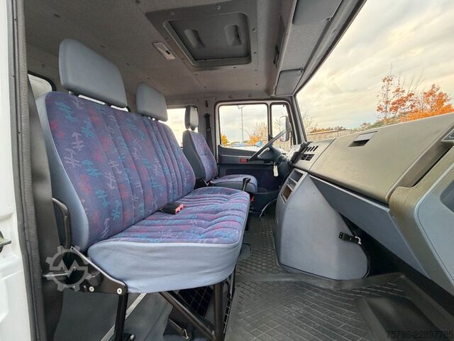 Samochód dostawczy z plandeką MERCEDES-BENZ Vario 614 D DoKa PP/ DPF/ LBW 1.0t/ AHK/ Org. KM