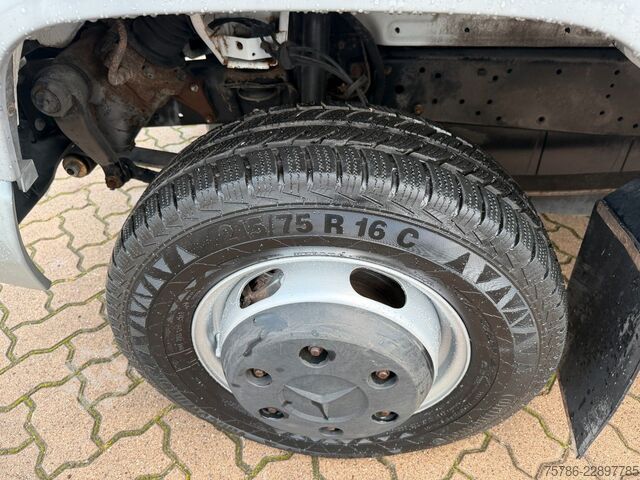 Samochód dostawczy z plandeką MERCEDES-BENZ Vario 614 D DoKa PP/ DPF/ LBW 1.0t/ AHK/ Org. KM