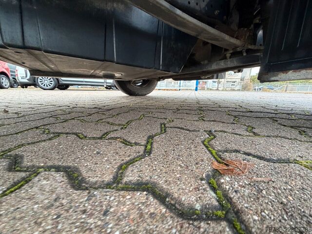 Samochód dostawczy z plandeką MERCEDES-BENZ Vario 614 D DoKa PP/ DPF/ LBW 1.0t/ AHK/ Org. KM