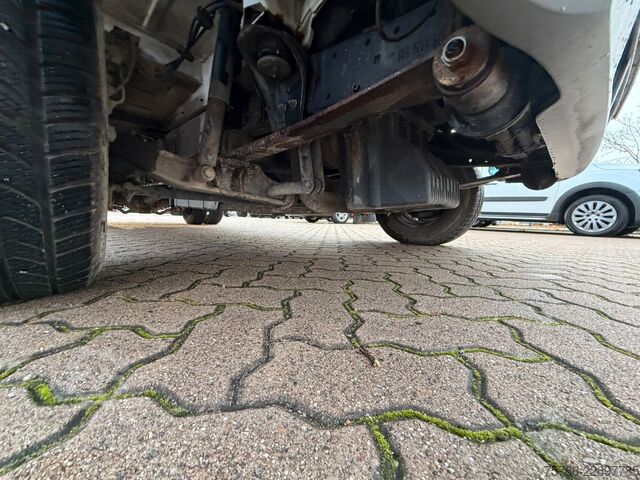 Samochód dostawczy z plandeką MERCEDES-BENZ Vario 614 D DoKa PP/ DPF/ LBW 1.0t/ AHK/ Org. KM