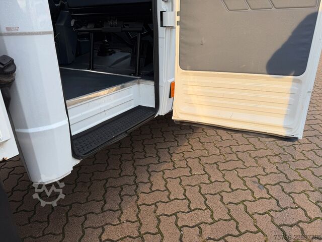 Samochód dostawczy z plandeką MERCEDES-BENZ Vario 614 D DoKa PP/ DPF/ LBW 1.0t/ AHK/ Org. KM