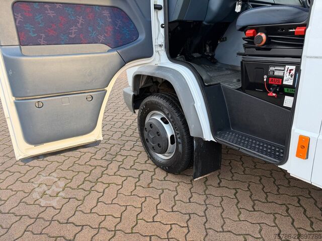 Samochód dostawczy z plandeką MERCEDES-BENZ Vario 614 D DoKa PP/ DPF/ LBW 1.0t/ AHK/ Org. KM