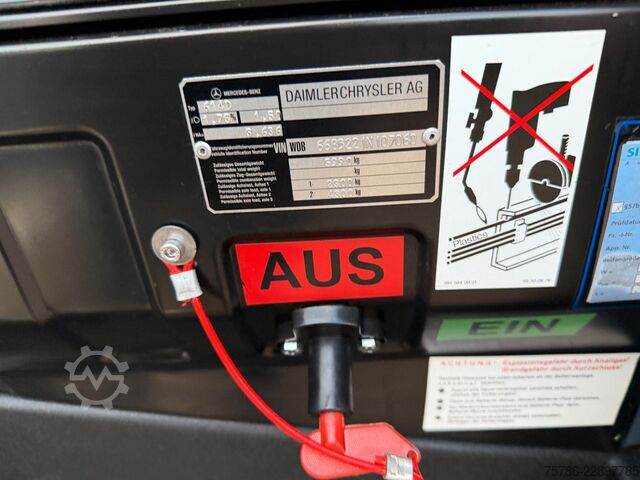 Samochód dostawczy z plandeką MERCEDES-BENZ Vario 614 D DoKa PP/ DPF/ LBW 1.0t/ AHK/ Org. KM