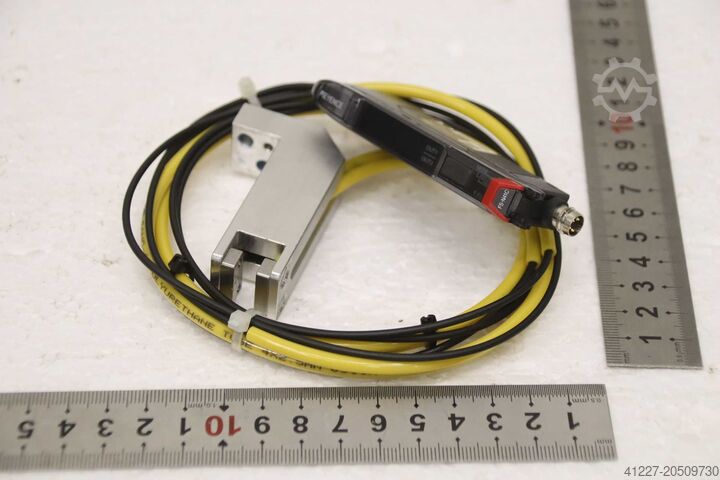 Fiber optic amplifier Keyence FS-N41C