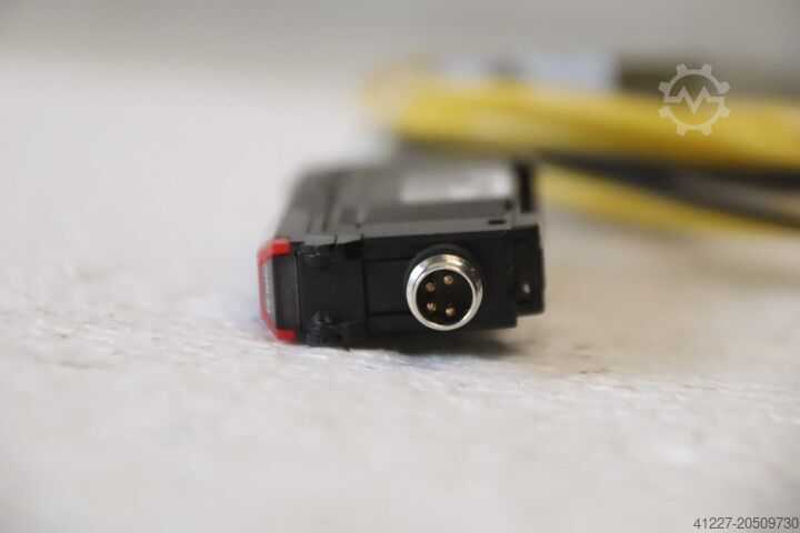 Fiber optic amplifier Keyence FS-N41C