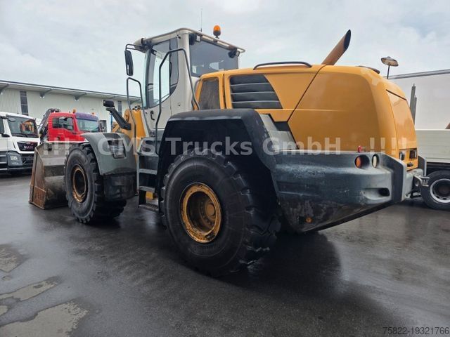 Kerekes rakodó LIEBHERR L 576 2+2 / German / Waage / Klima / ZSA