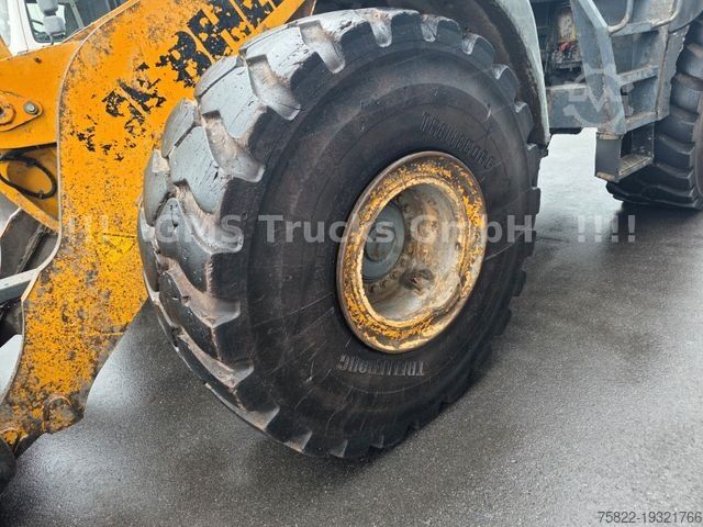 Kerekes rakodó LIEBHERR L 576 2+2 / German / Waage / Klima / ZSA