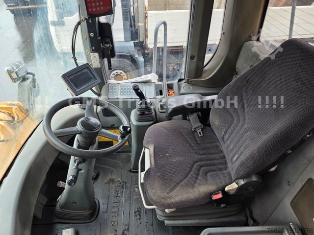 Kerekes rakodó LIEBHERR L 576 2+2 / German / Waage / Klima / ZSA