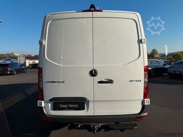 Yüksek tavanlı istasyon vagonu Mercedes-Benz Sprinter 317 CDI 3665 9G Flach AHK3,5t DISTRONIC