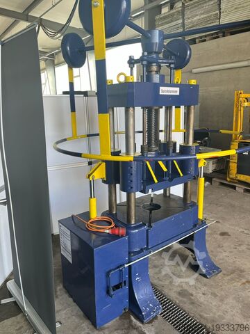 Hydraulische pers AGEO 40/650