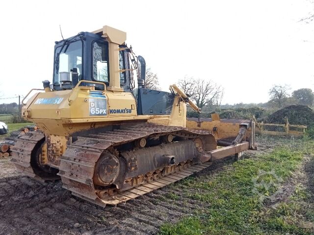 Bulldozer Komatsu D65PX-15