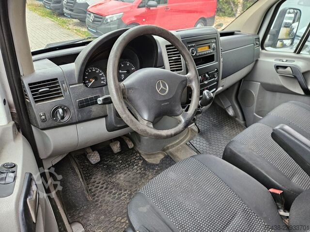 Vrachtwagen met bakwagen MERCEDES-BENZ Sprinter 311 CDI KOFFER TÜV 04/2027