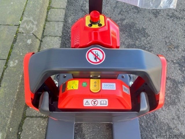 Porta-paletes manual Noblelift PT E15N EDGE