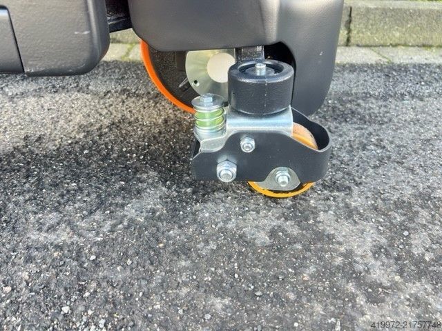 Porta-paletes manual Noblelift PT E15N EDGE