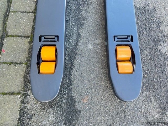 Porta-paletes manual Noblelift PT E15N EDGE