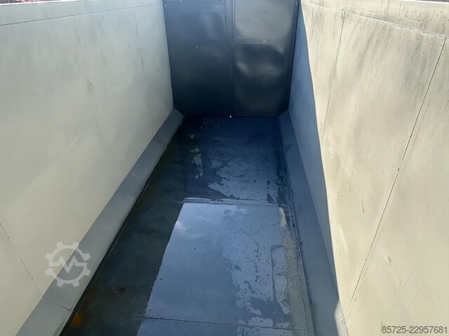 Container  