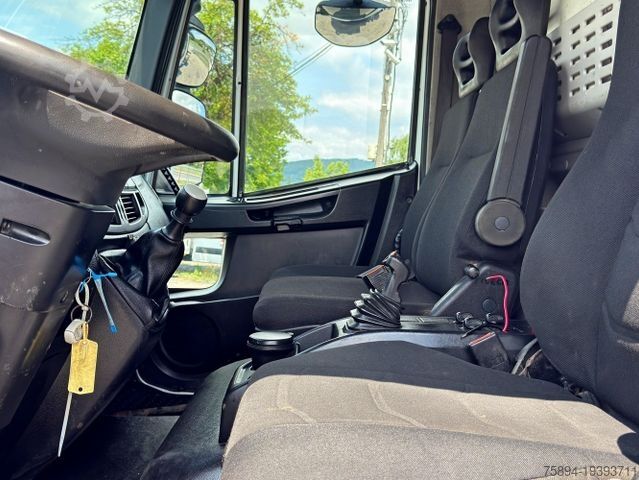 Chassi de caminhão IVECO EUROCARGO 110-250* PLATFORM 4,60 m* 4x4