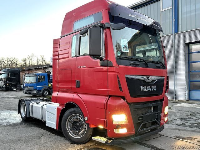 Standard tractor unit MAN 18.500