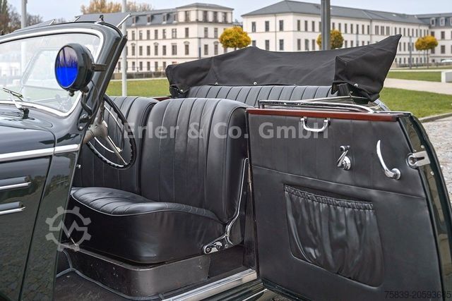 Van MERCEDES-BENZ 220 OTP, W 187, Offener Tourenwagen Polizei, 2 +