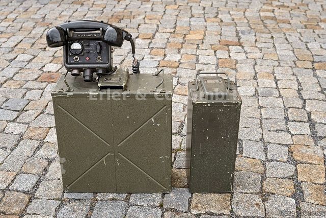 Van MERCEDES-BENZ 220 OTP, W 187, Offener Tourenwagen Polizei, 2 +