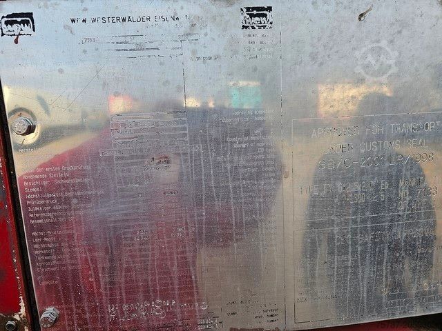 Swap body semitrailer SCHMITZ CARGOBULL Tankchassis mit Tankcontainer, 424.676 KM