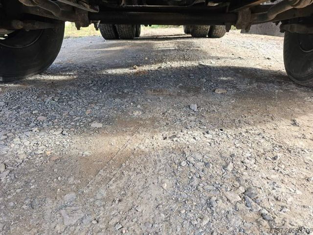 Concrete mixer truck MAN 26.293 6x4 Betonmi. 8 cbm Intermix Trommel v2001