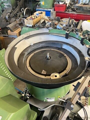 Schroefproductiemachine E.W.Menn GW 32