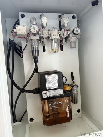 Vertikální obráběcí centrum Kaast VF-Mill Eco 1000