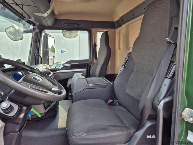 Autokran MAN TGS 26.420 6x2-4 LL Hiab 177K PRO 2 Stück