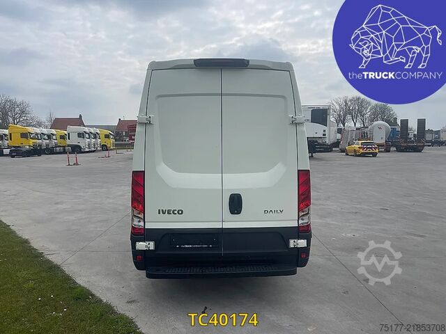 Bestelwagen Iveco Daily 35S14V12