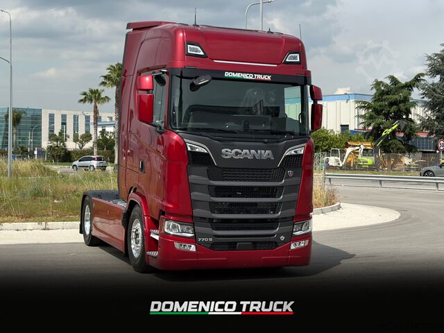 τυπική μονάδα τράκτορα SCANIA 770S FULL PNEUMATIC