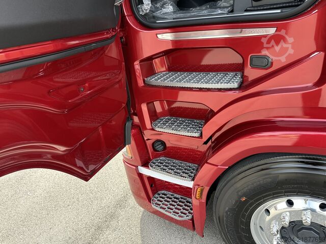 τυπική μονάδα τράκτορα SCANIA 770S FULL PNEUMATIC