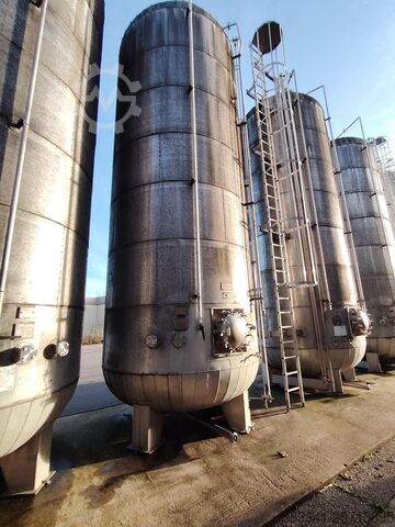 Stainless Steel Tank 350 HL – Cylindrical on Legs – Pressure / Insulated / Safety Ladder