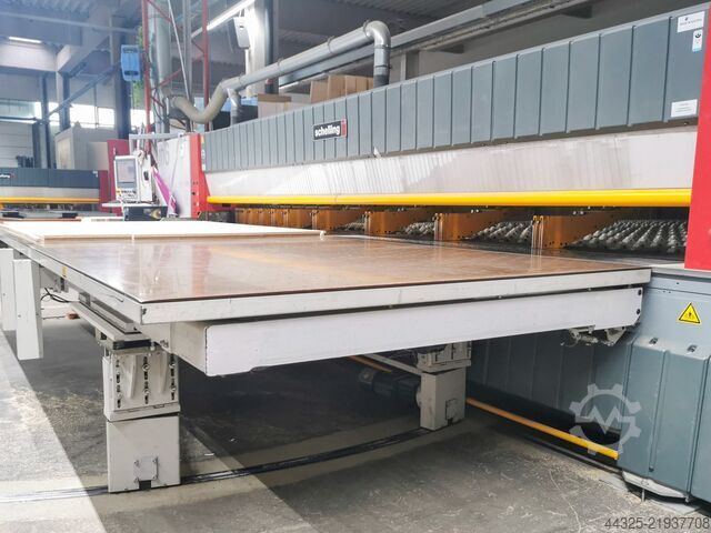 Sistem de tăiere și stivuire a panourilor SCHELLING VS 12 - FH6 - FH4