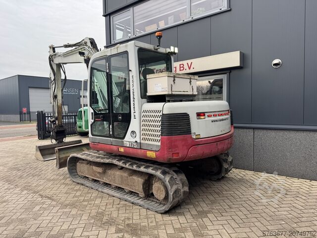 Takeuchi Graafmachine rups Takeuchi TB175 2008 Diesel inclusief 3 bakken TAKEUCHI TB175 Graafmachine Rups 2008 Yanmar Diesel inclusief 5 bakken + palletvork