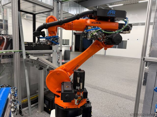 Robot di manipolazione KUKA KR 22 R1610-2 /SEL KUKA KR 22 R1610-2 /SEL