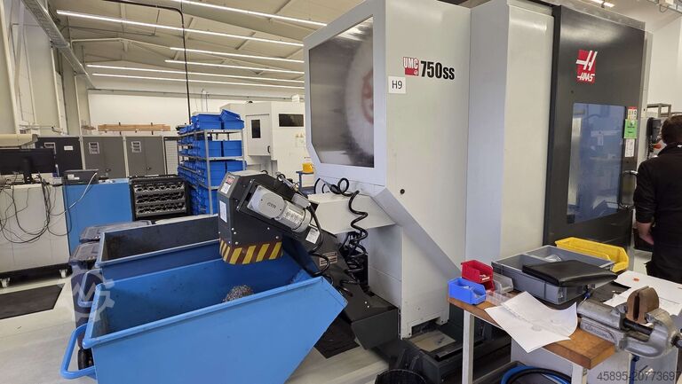 Centrum obróbcze - uniwersalne HAAS UMC 750 SS
