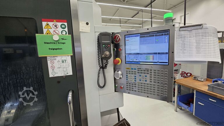 Centrum obróbcze - uniwersalne HAAS UMC 750 SS