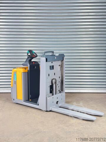Horizontal order picker Jungheinrich ECE 310HP -Service Neu nur 1451 Std. Batterie 86%