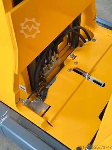 Reach truck Jungheinrich ETV 110 - nur 907 Std. - Service Neu -Batterie 90%