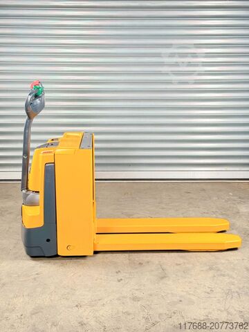 Low lift truck pedestrian Jungheinrich EJE C20 - Service Neu + Garantie - nur 2.694Std.