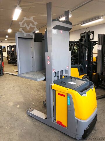 Vertical order picker Jungheinrich EKS 110 L - Service Neu + Garantie - nur 1.216 Std