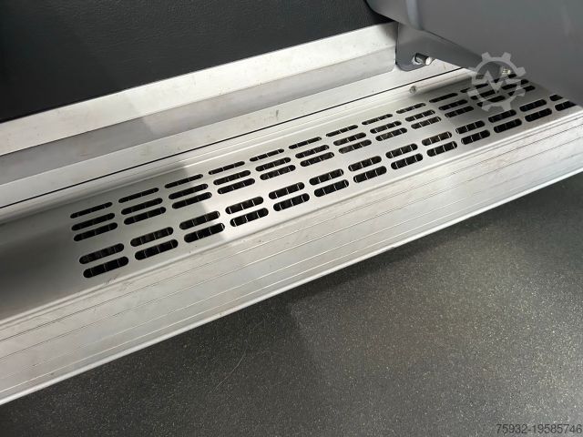 Minibusz MERCEDES-BENZ SPRINTER 519 AUTOMATIK KLIMA