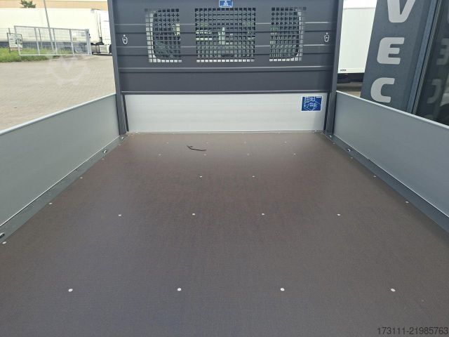Perdeli panelvan IVECO Daily 35S14YD Pritsche 2,8 m / Klima / Kamera /