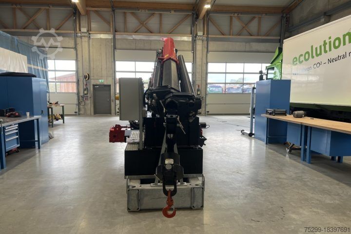 Jeřáb na nákladním automobilu PK 19500T-EH C