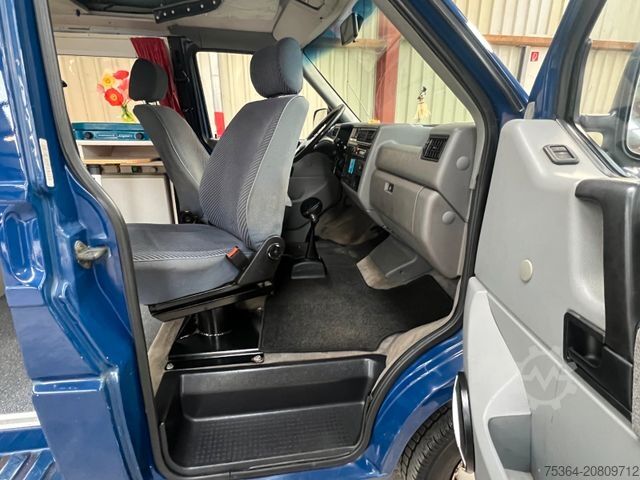 Karavan/obytný vůz VOLKSWAGEN T4 Multivan 2.4 Diesel Wohnmobil GetriebeSchaden