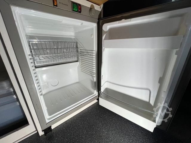 Karavan/obytný vůz VOLKSWAGEN T4 Multivan 2.4 Diesel Wohnmobil GetriebeSchaden