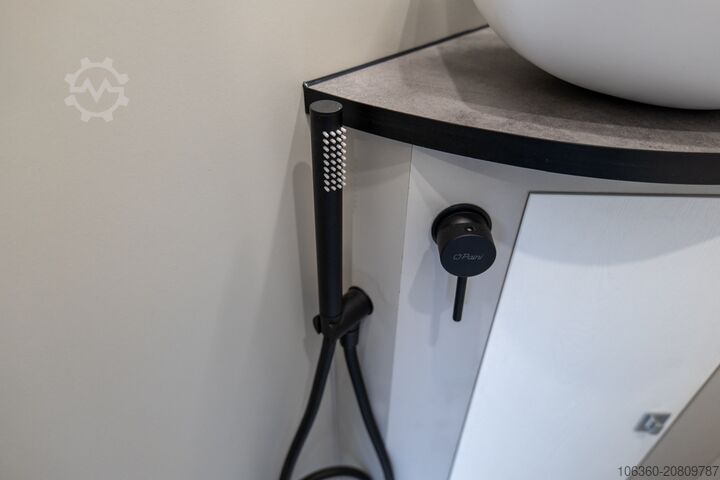 FRATTIN BONDI BEACH MINI DODÁVKA S WC. 0 km FRATTIN BONDI BEACH