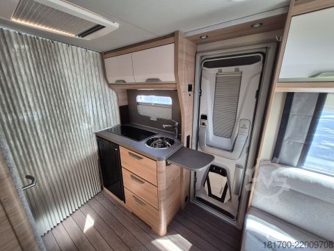 Τροχόσπιτο Knaus Südwind 500 EU Black Selection *Black Selection*Duschausbau*