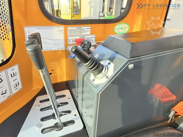 τετραπλής κατεύθυνσης περονοφόρο όχημα Combilift C3000 GAS DUPLEX 4500 FREE LIFT CABIN